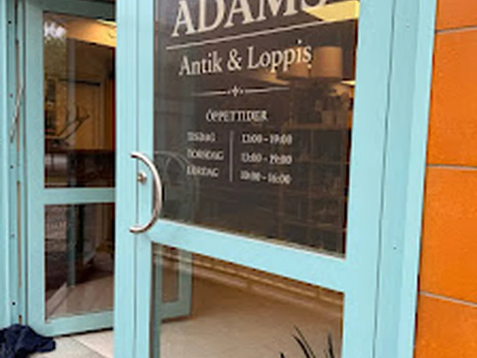 Adams Antik loppis