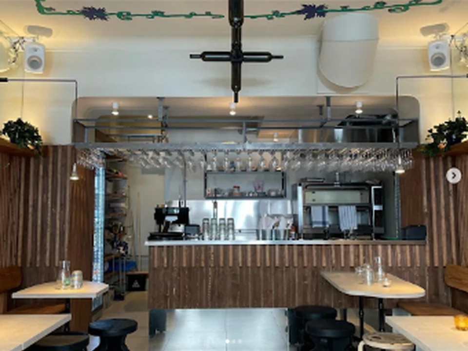 Alba vinbar nytorget