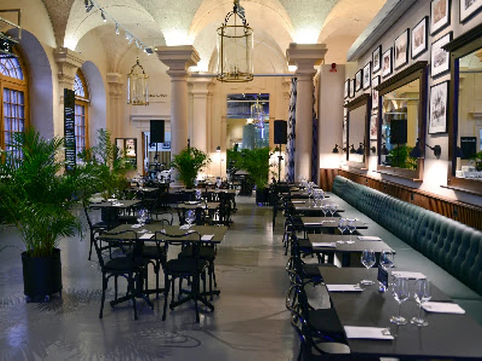 Bistro Nobel
