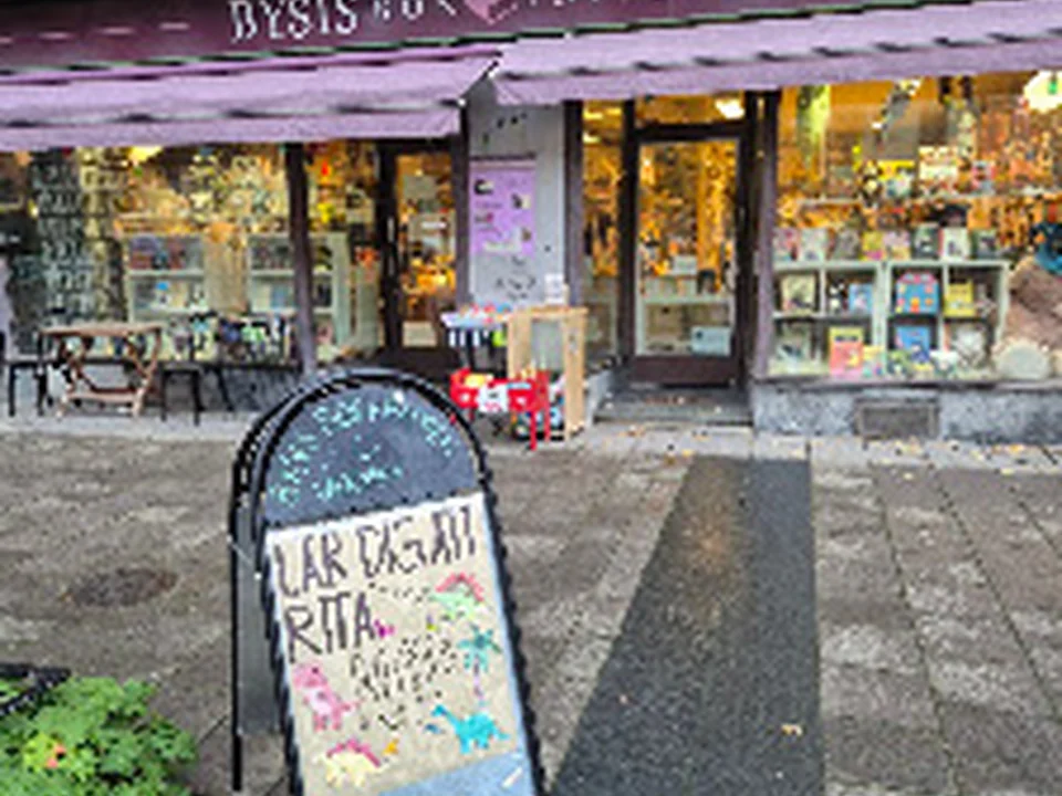 Bysis Book & Paper
