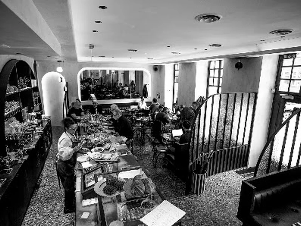 Café Saturnus