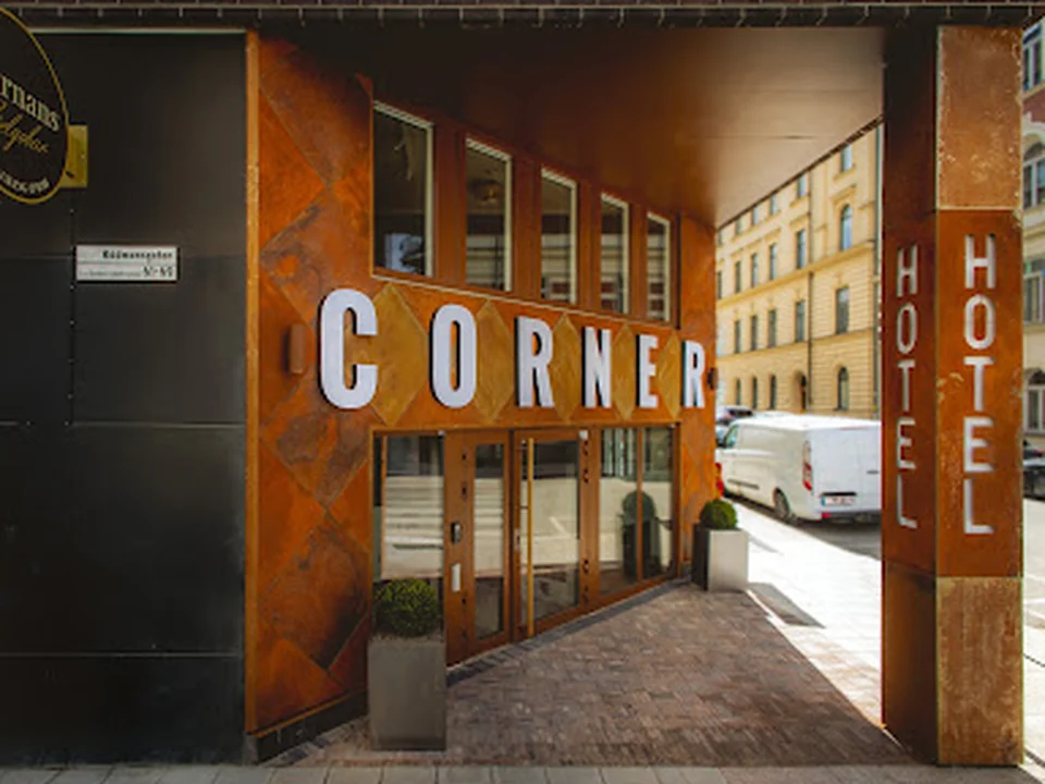 Corner Hotel