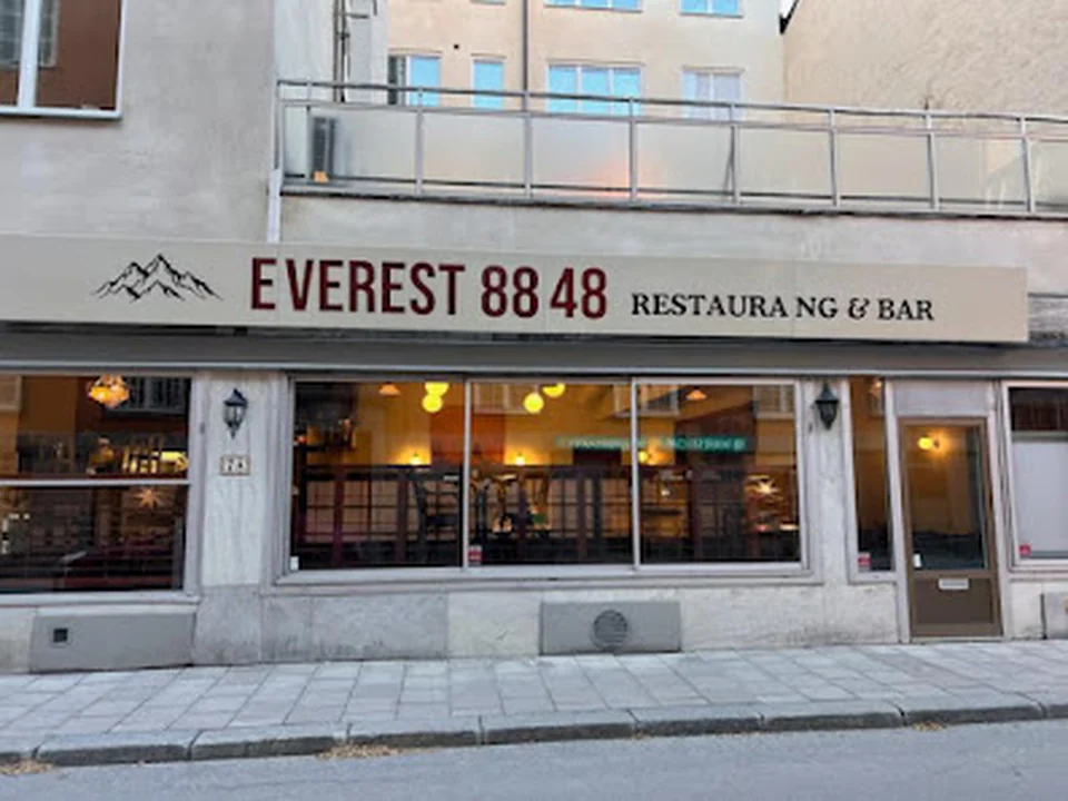 Everest 8848 Resturant and bar
