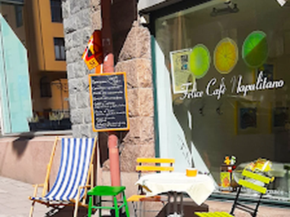 Felice cafè napulitano
