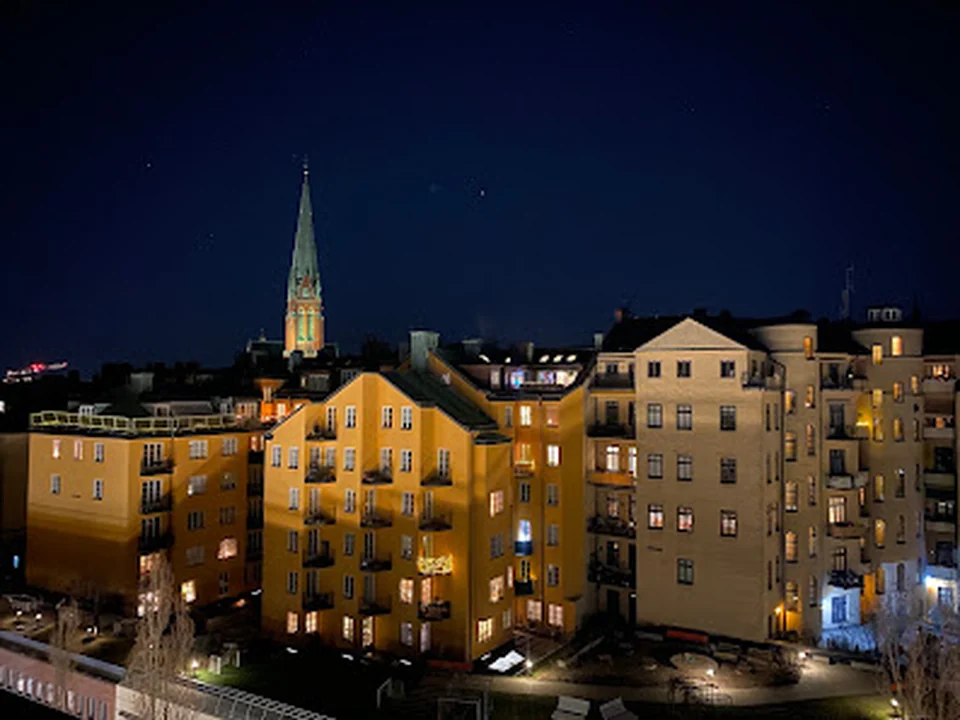 Hotel With Urban Deli