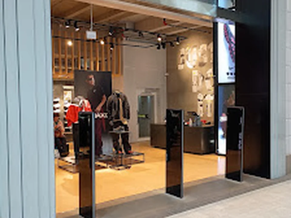 Nike Store Gallerian
