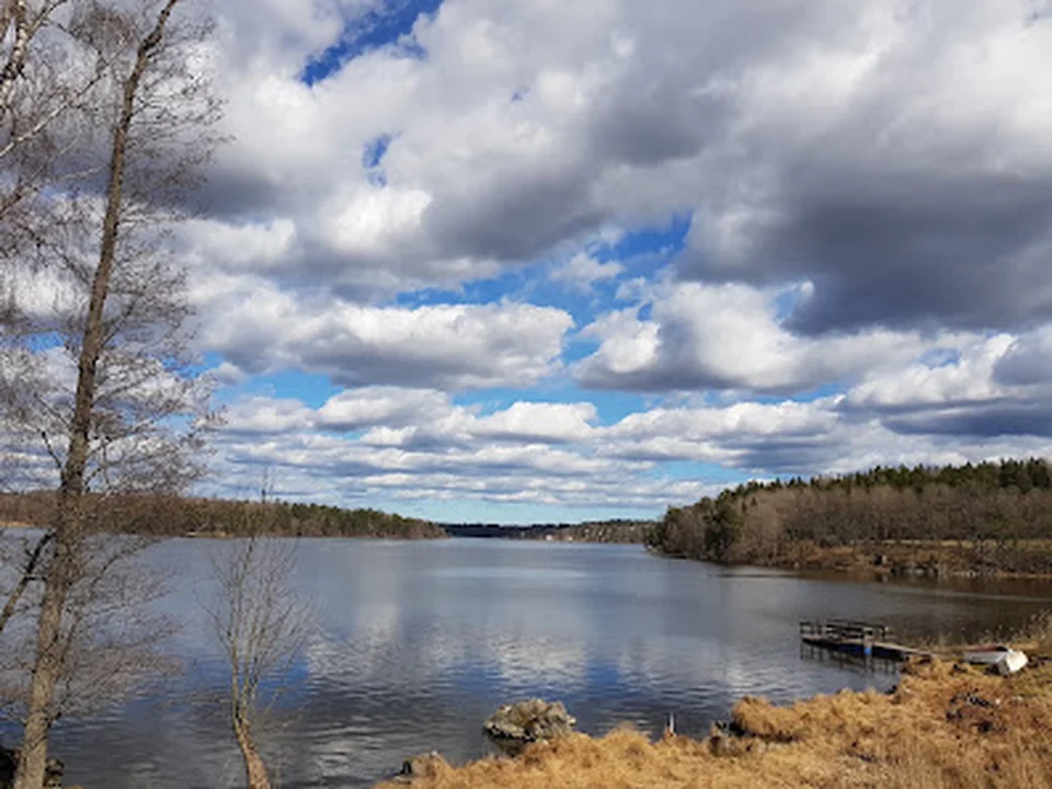 Orlången Nature reserve, Ebbadalsvägen entrance