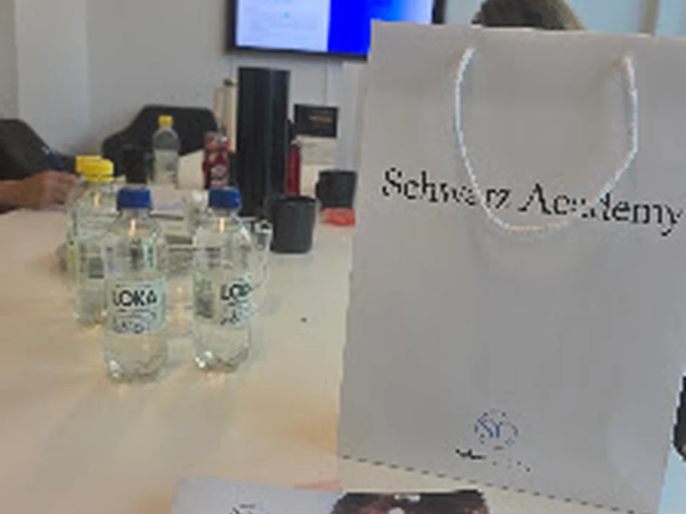Schwarz Academy
