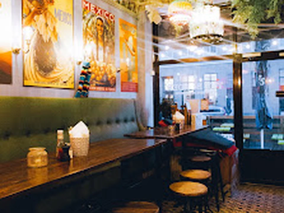 The Border Burgers vs Burritos Södermalm