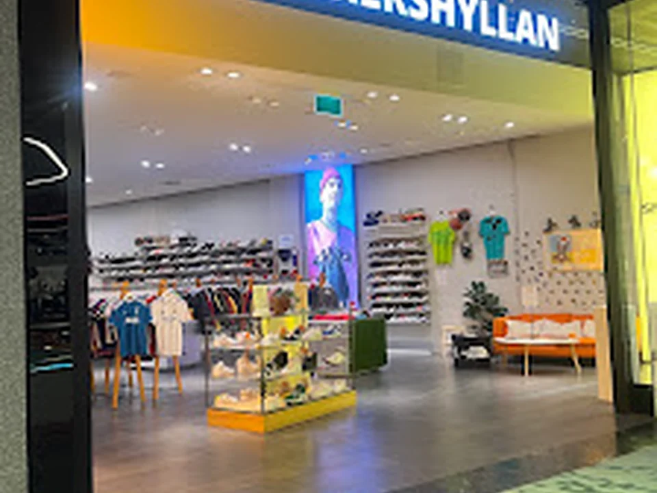 Sneakershyllan, Stockholm