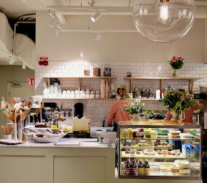 BodyBuddy Café & Bakery Smålandstorget